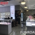 购物商场珠宝展示柜台陈列设计效果图-1